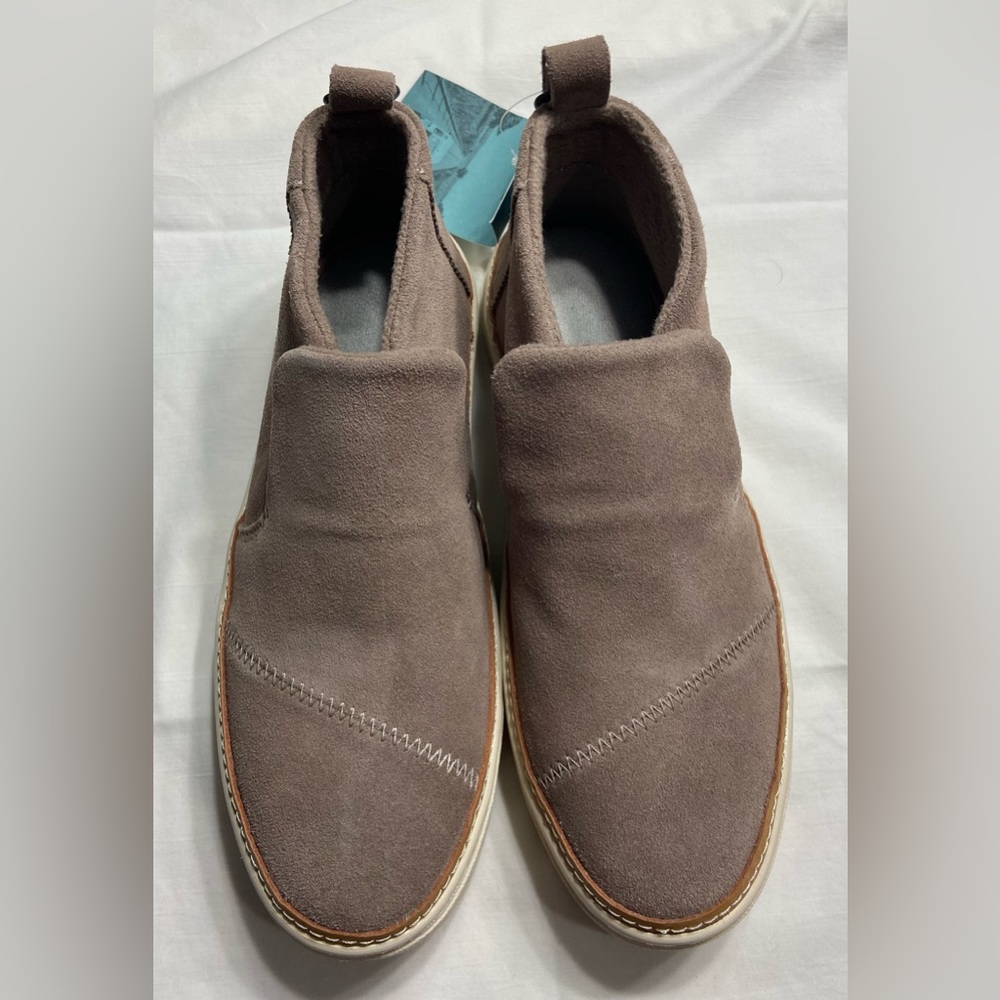 Toms Shoes - Picture 2 of 5